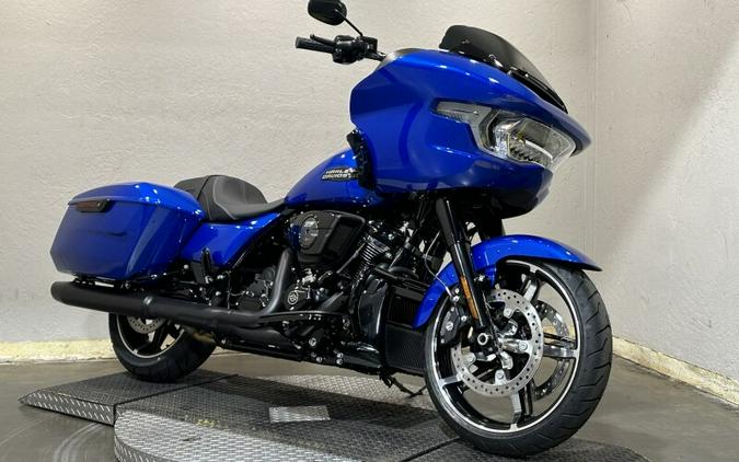 Harley-Davidson Road Glide® 2024 FLTRX 84448230 BLUE BURST