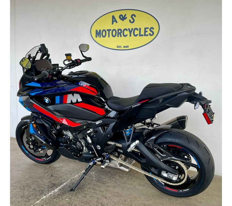 2026 BMW M1000XR