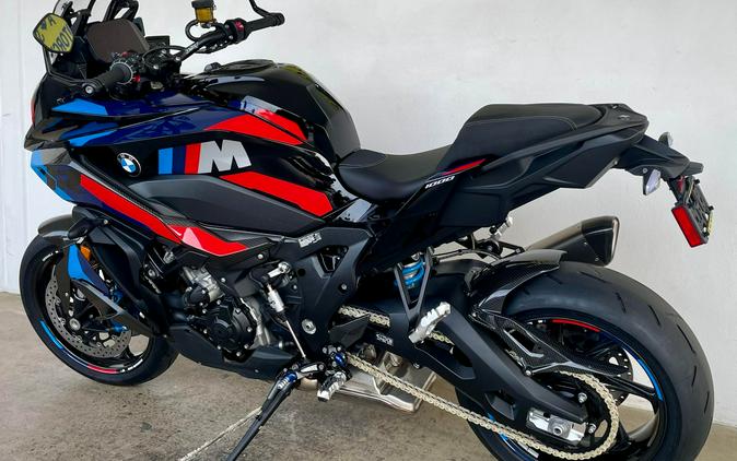 2026 BMW M1000XR