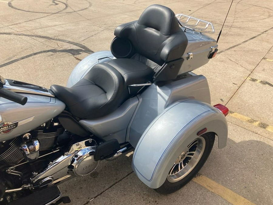 2023 Harley-Davidson FLHTCUTG - Tri Glide Ultra