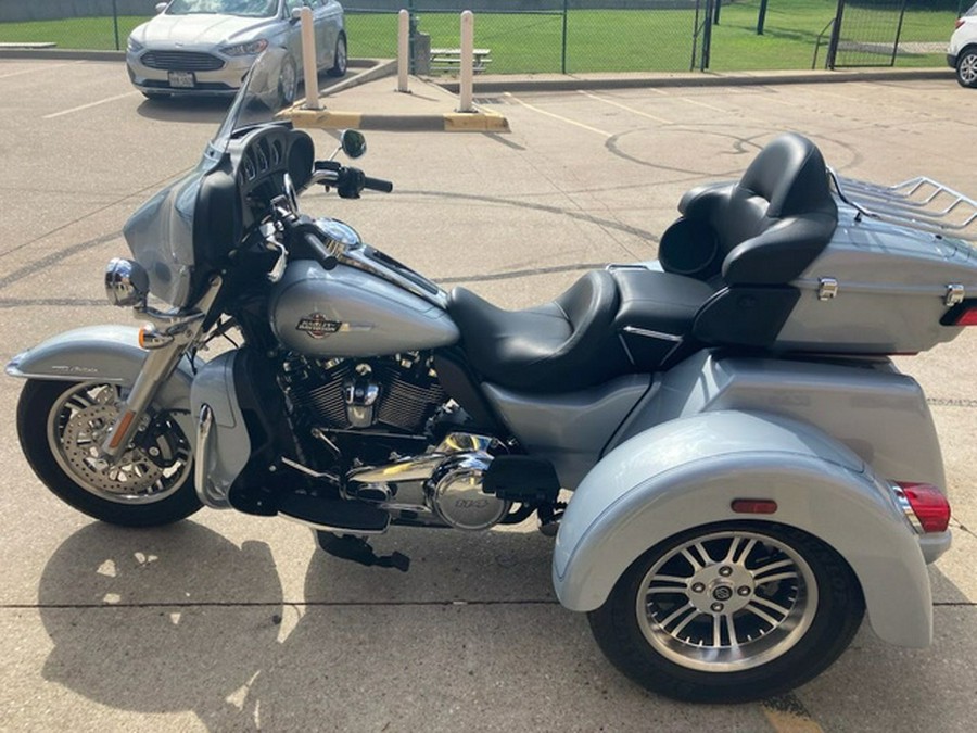 2023 Harley-Davidson FLHTCUTG - Tri Glide Ultra
