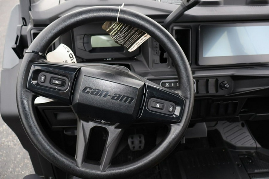 2026 Can-Am Defender MAX LONE STAR HD11