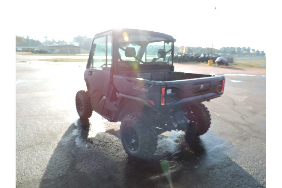 2026 Can-Am Defender XT CAB HD11