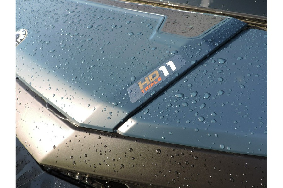 2026 Can-Am Defender XT CAB HD11