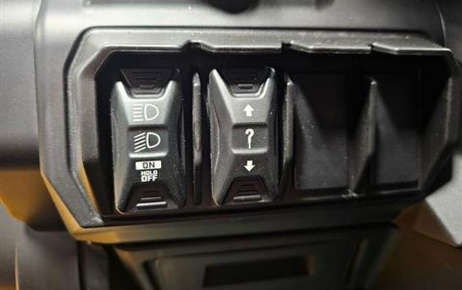 2026 Can-Am Defender Limited HD11