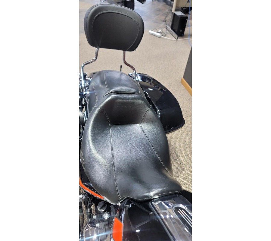 2020 Harley-Davidson® Road Glide® Vivid Black