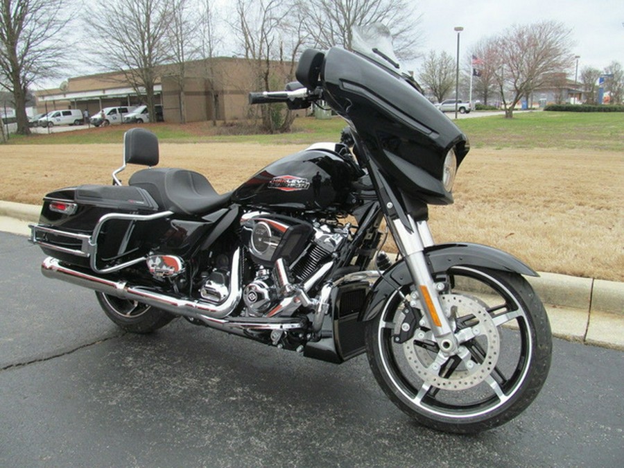 2026 Harley-Davidson Street Glide FLHX