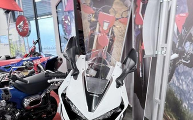 2027 Honda CBR1000RR ABS