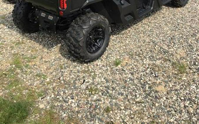 2026 Can-Am® Defender MAX DPS HD9 Stealth Black
