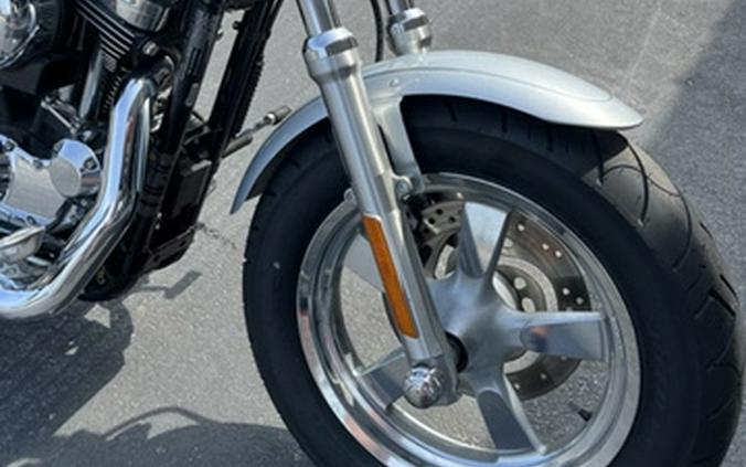 2012 Harley-Davidson Sportster XL1200C - 1200 Custom