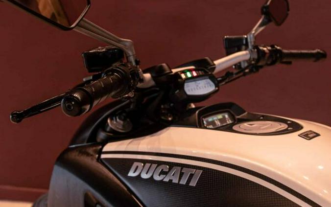 2013 DUCATI DIAVEL AMG EDITION