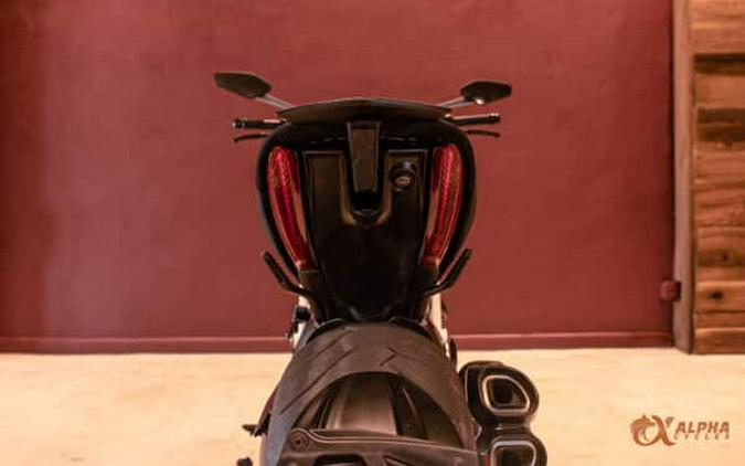 2013 DUCATI DIAVEL AMG EDITION