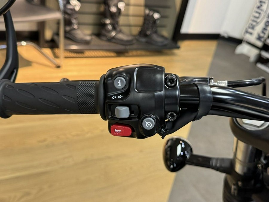 2025 Triumph Bonneville Bobber Icon Edition