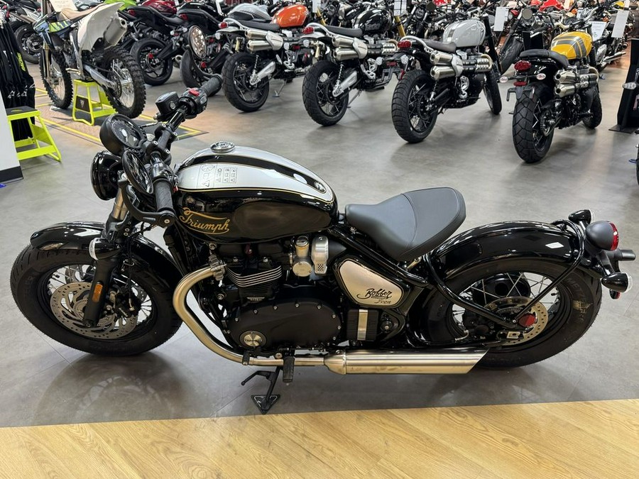 2025 Triumph Bonneville Bobber Icon Edition