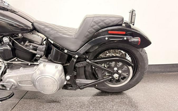 2015 Harley-Davidson® FLS - Softail Slim®