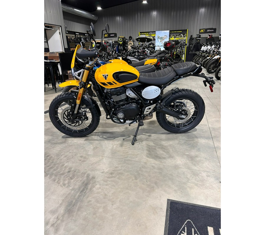 2026 Triumph Scrambler 400 XC
