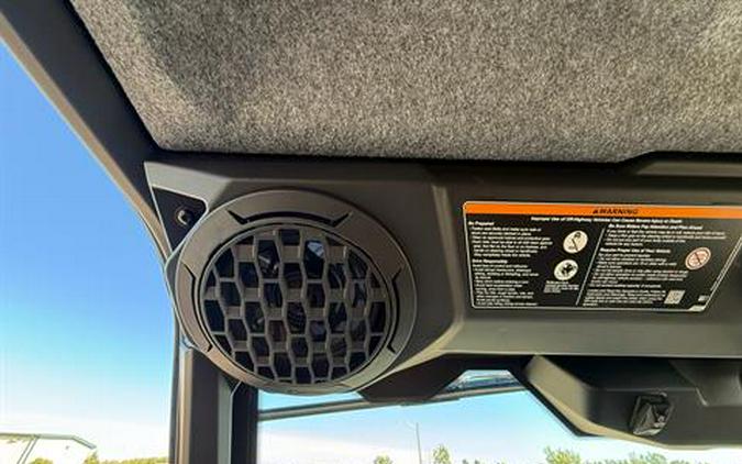 2027 Can-Am Defender XU MAX Limited HD11