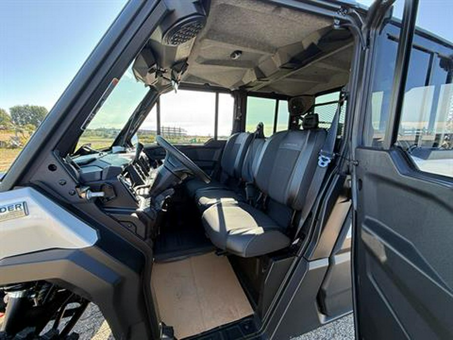 2027 Can-Am Defender XU MAX Limited HD11