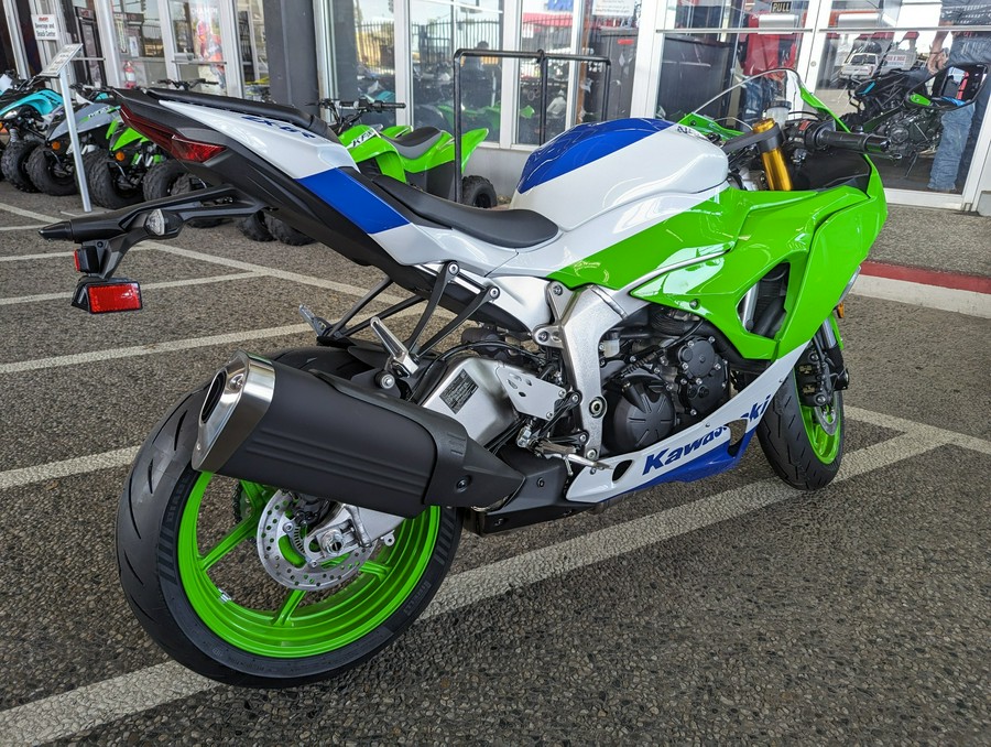 2024 Kawasaki Ninja ZX-6R 40th Anniversary Edition ABS