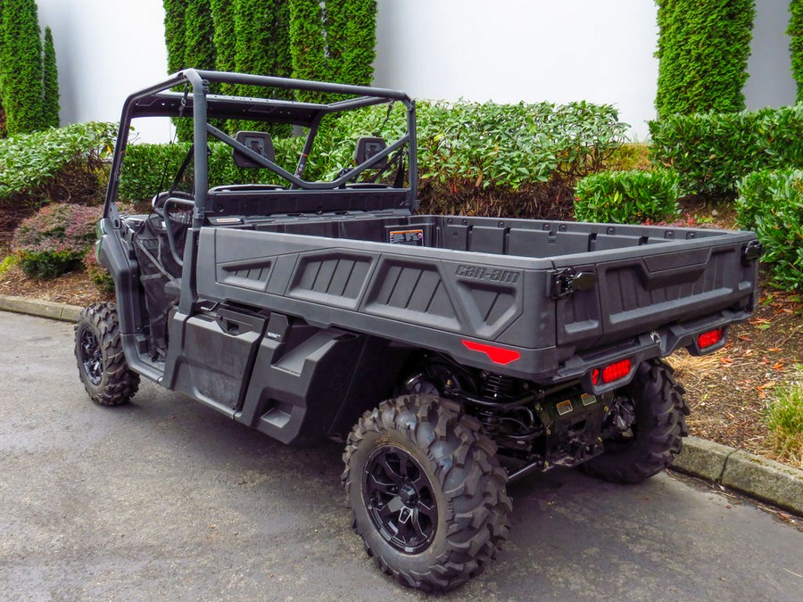 2024 Can-Am® Defender PRO DPS HD10