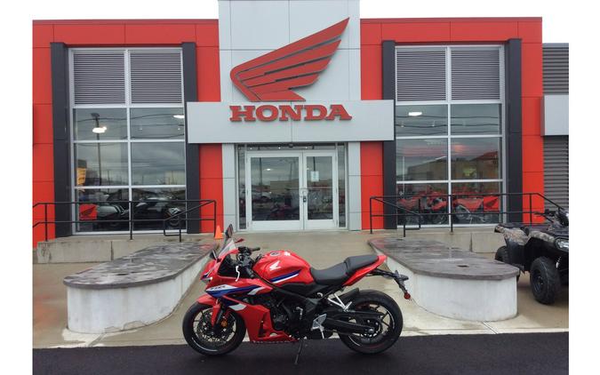 2025 Honda CBR650R ABS E-Clutch