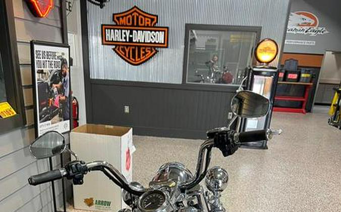 2008 Harley-Davidson® FLHRC - Road King® Classic