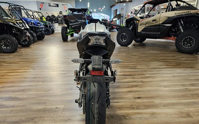 2026 Kawasaki NINJA 650 ABS Metallic Matte Whitish Silver/Metallic Flat Spark Black - 110218