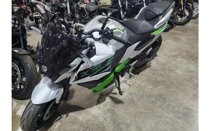 2024 Kawasaki Z7 HYBRID ABS