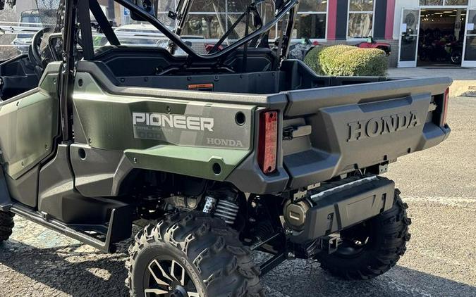 2025 Honda® Pioneer 1000 Trail