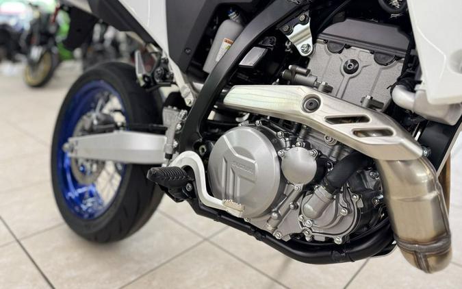 2026 Suzuki DR-Z4SM