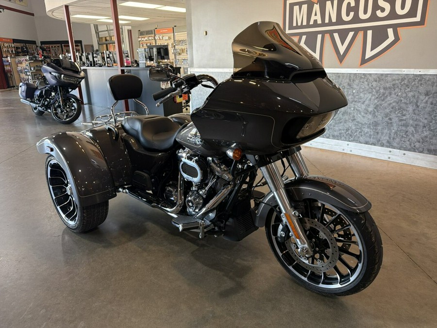 FLTRT 2023 Road Glide® 3