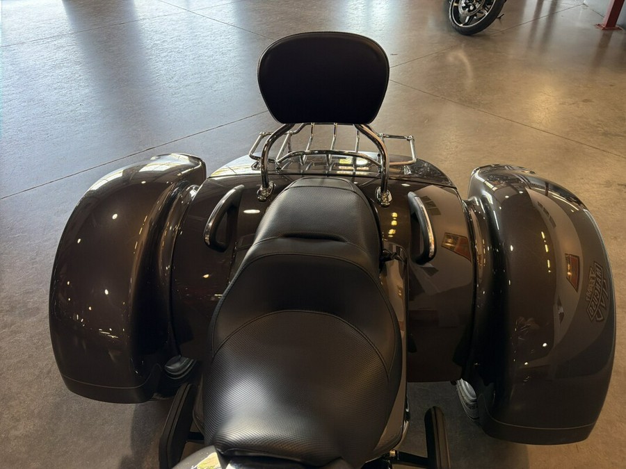FLTRT 2023 Road Glide® 3