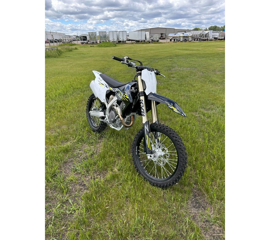 2026 Triumph TF 450-X