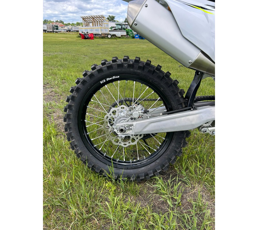 2026 Triumph TF 450-X
