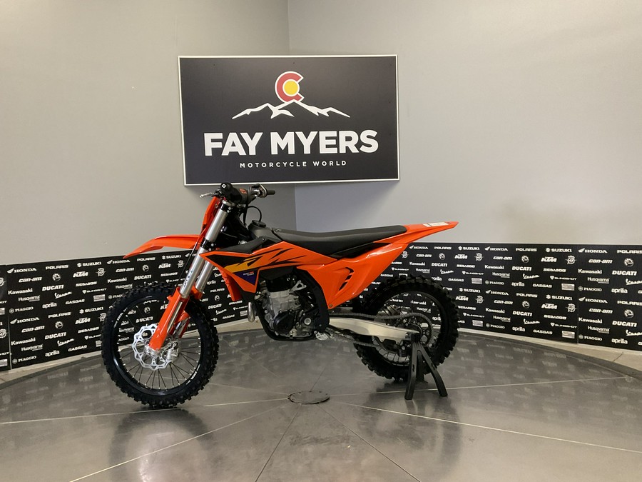 2026 KTM 450 SX-F - 42701M