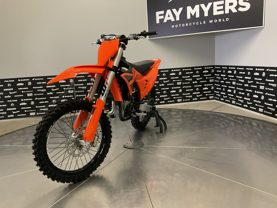 2026 KTM 450 SX-F - 42701M