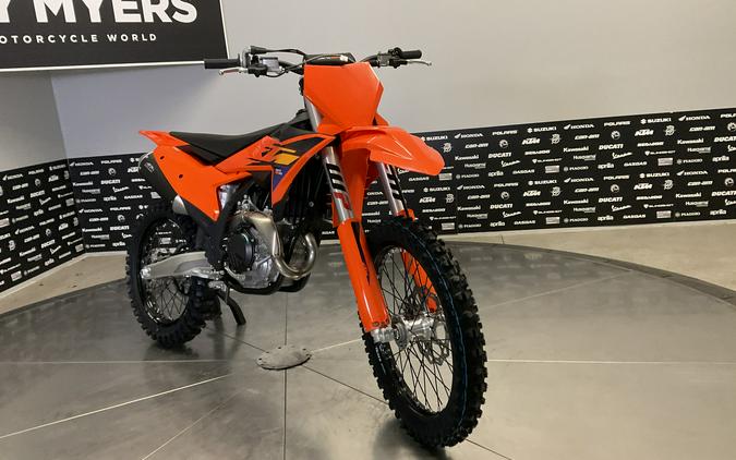 2026 KTM 450 SX-F - 42701M