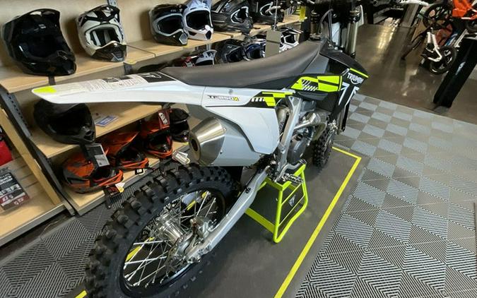 2025 Triumph TF 250-X Jet Black/Pure White