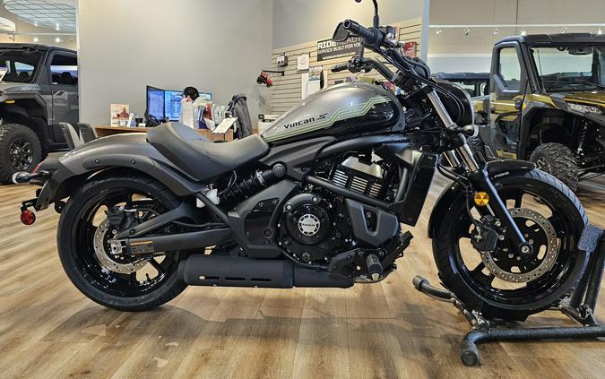 2026 Kawasaki Vulcan S ABS Metallic Graphite Gray/Metallic Spark Black - 110215