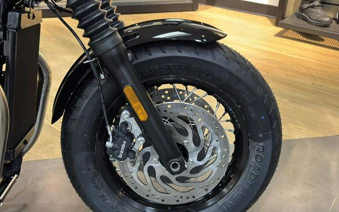 2026 Triumph Bonneville Bobber Jet black