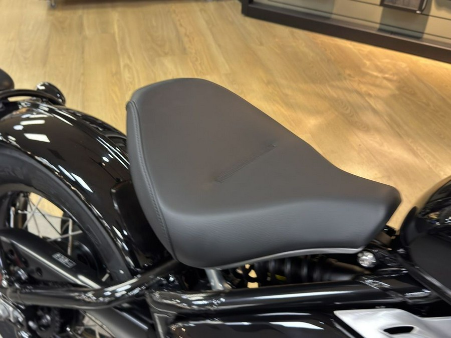 2026 Triumph Bonneville Bobber Jet black