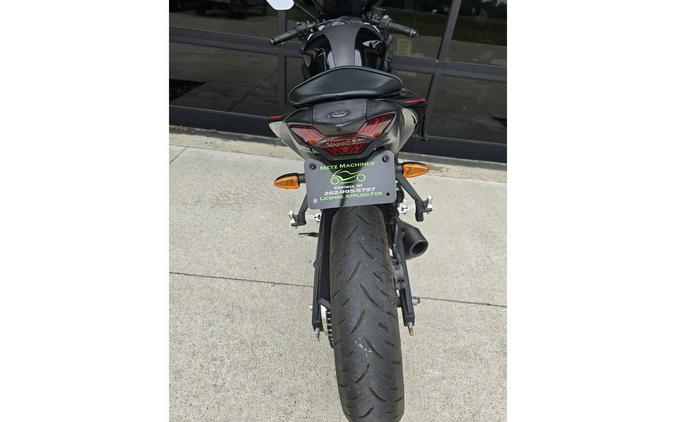 2018 YZF-R3 - Yamaha