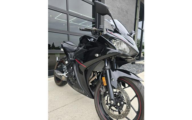 2018 YZF-R3 - Yamaha