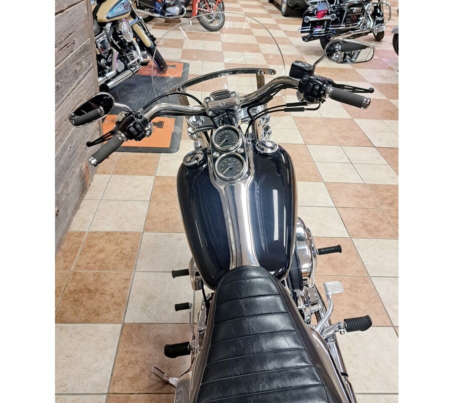 2006 Harley-Davidson Low Rider® Vivid Black