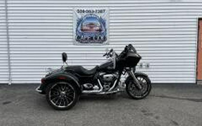 2023 Harley-Davidson® Road Glide® 3 Vivid Black (Chrome Finish w/ Cast Wheels)