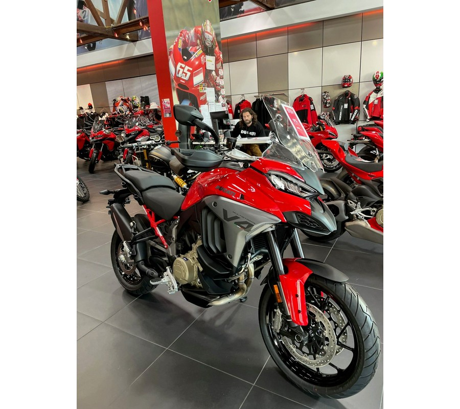 2025 Ducati Multistrada V4