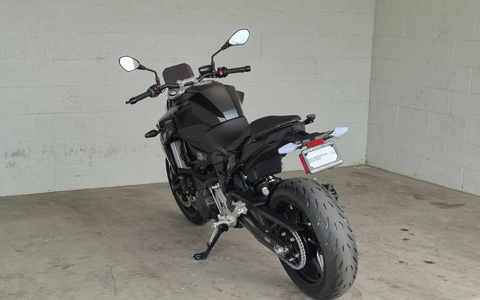 2026 BMW F 900 R