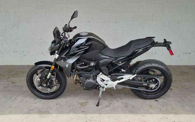 2026 BMW F 900 R