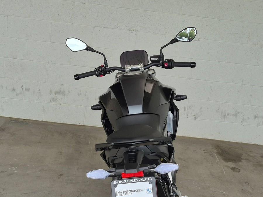 2026 BMW F 900 R