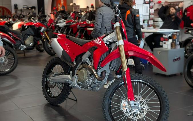 2026 Ducati Desmo450 MX